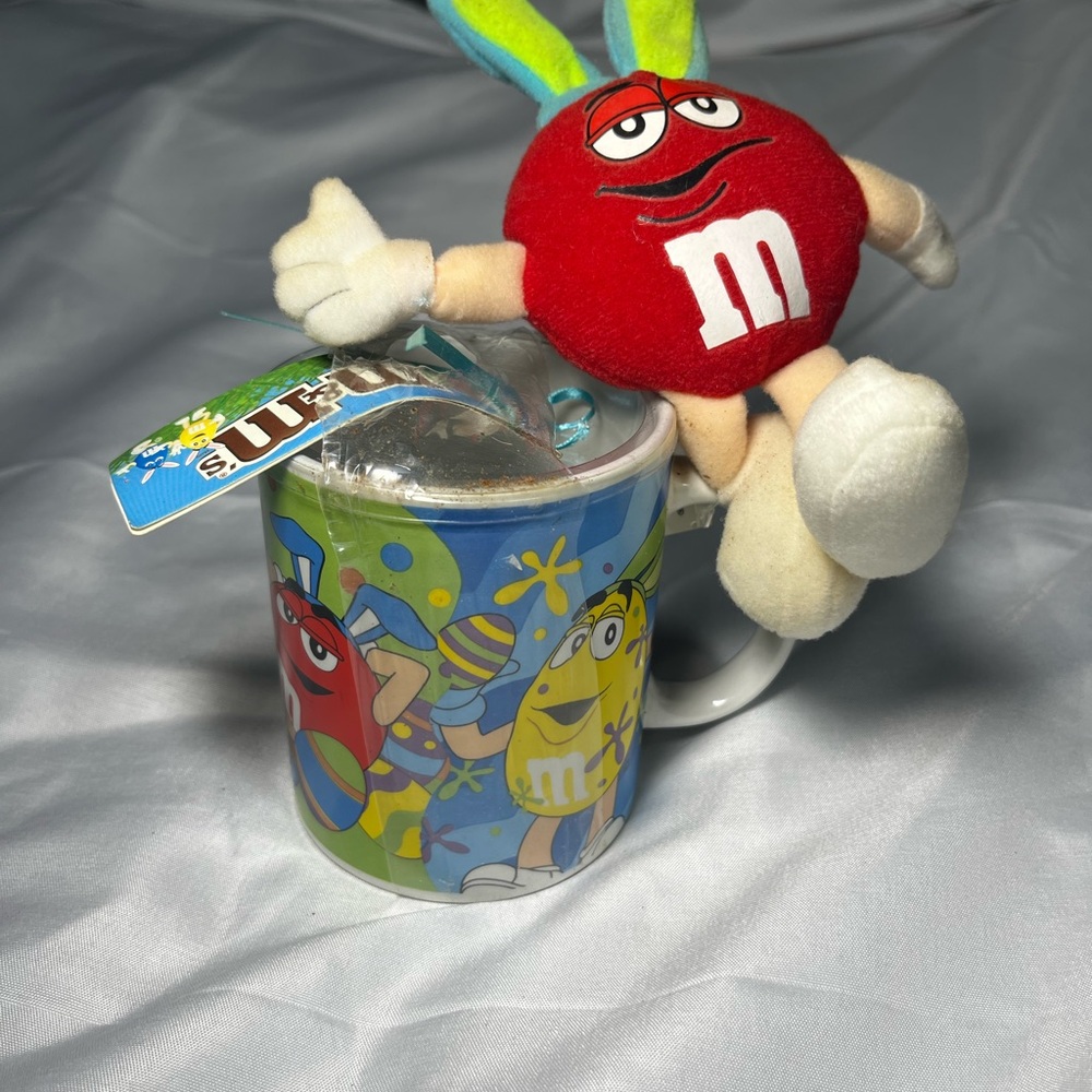 Vintage M&M’s Easter Mug & Red M&M Bunny Plush Factory Sealed‎ New